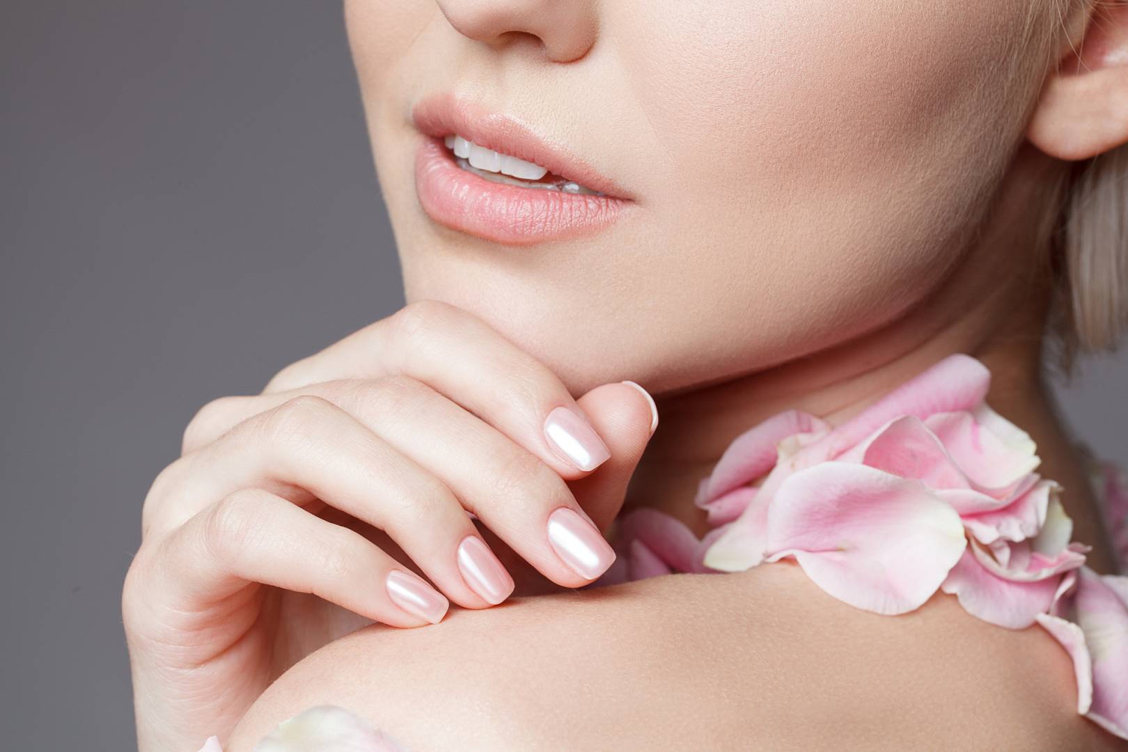 Jak skutecznie pielęgnować cerę każdego dnia?